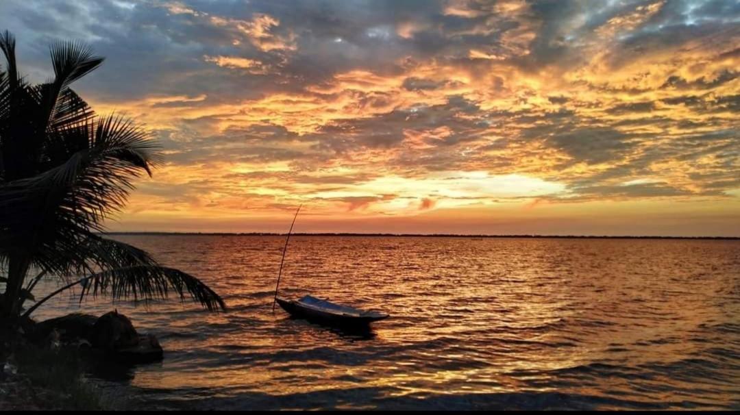 Marian Villa Katunayaka Buitenkant foto