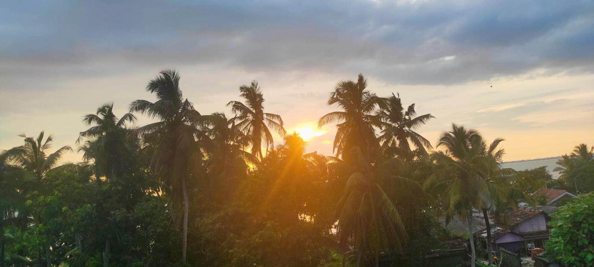 Marian Villa Katunayaka Buitenkant foto